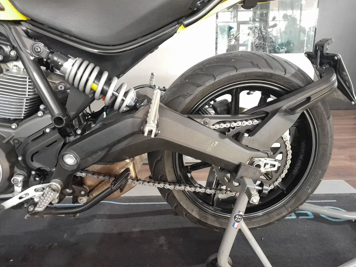 Ducati Scrambler 800 Icon (2015 - 16) (13)