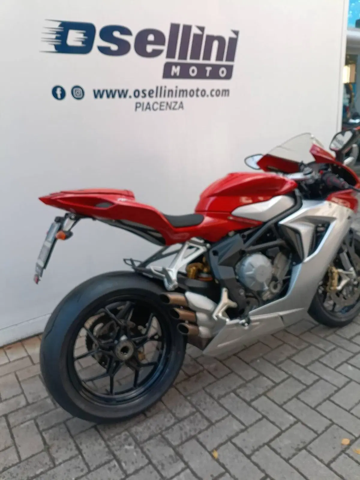 MV Agusta F3 675 (2011 - 15) (4)