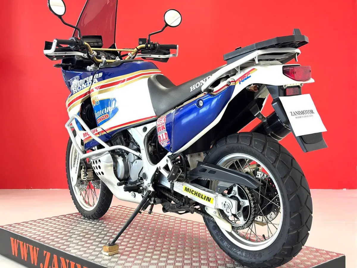 Honda Africa Twin XRV 750 (1996 - 02) (16)