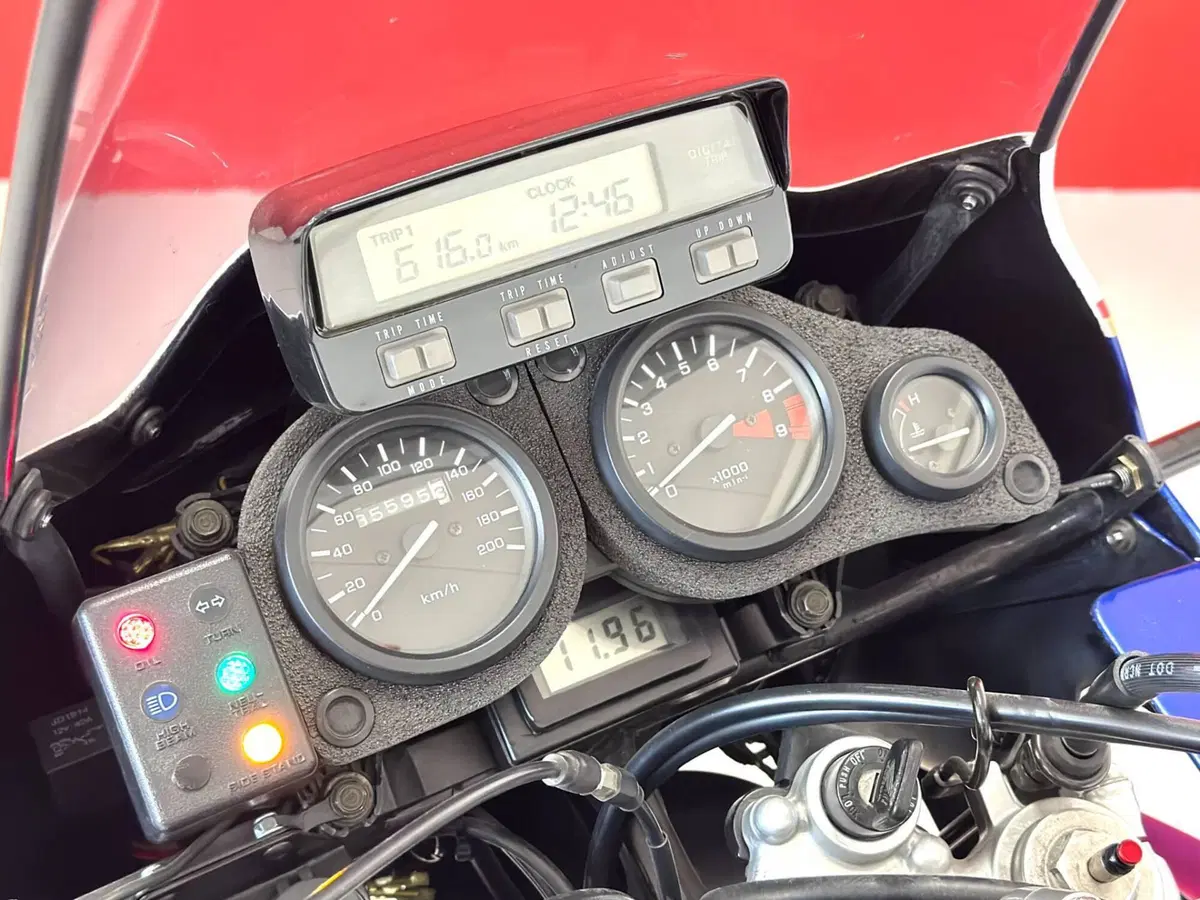 Honda Africa Twin XRV 750 (1996 - 02) (18)