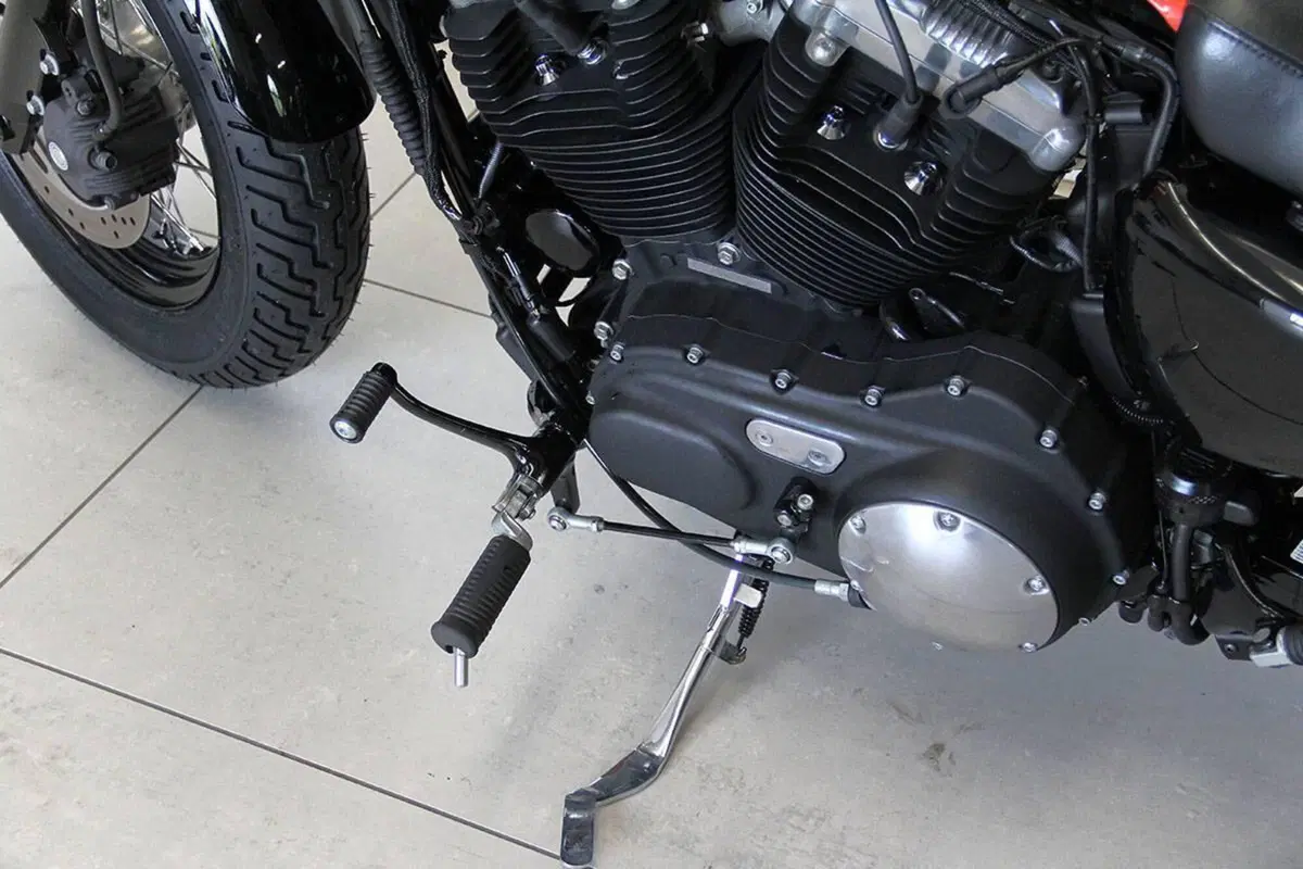 Harley-Davidson 1200 Forty-Eight (2010 - 15) (16)
