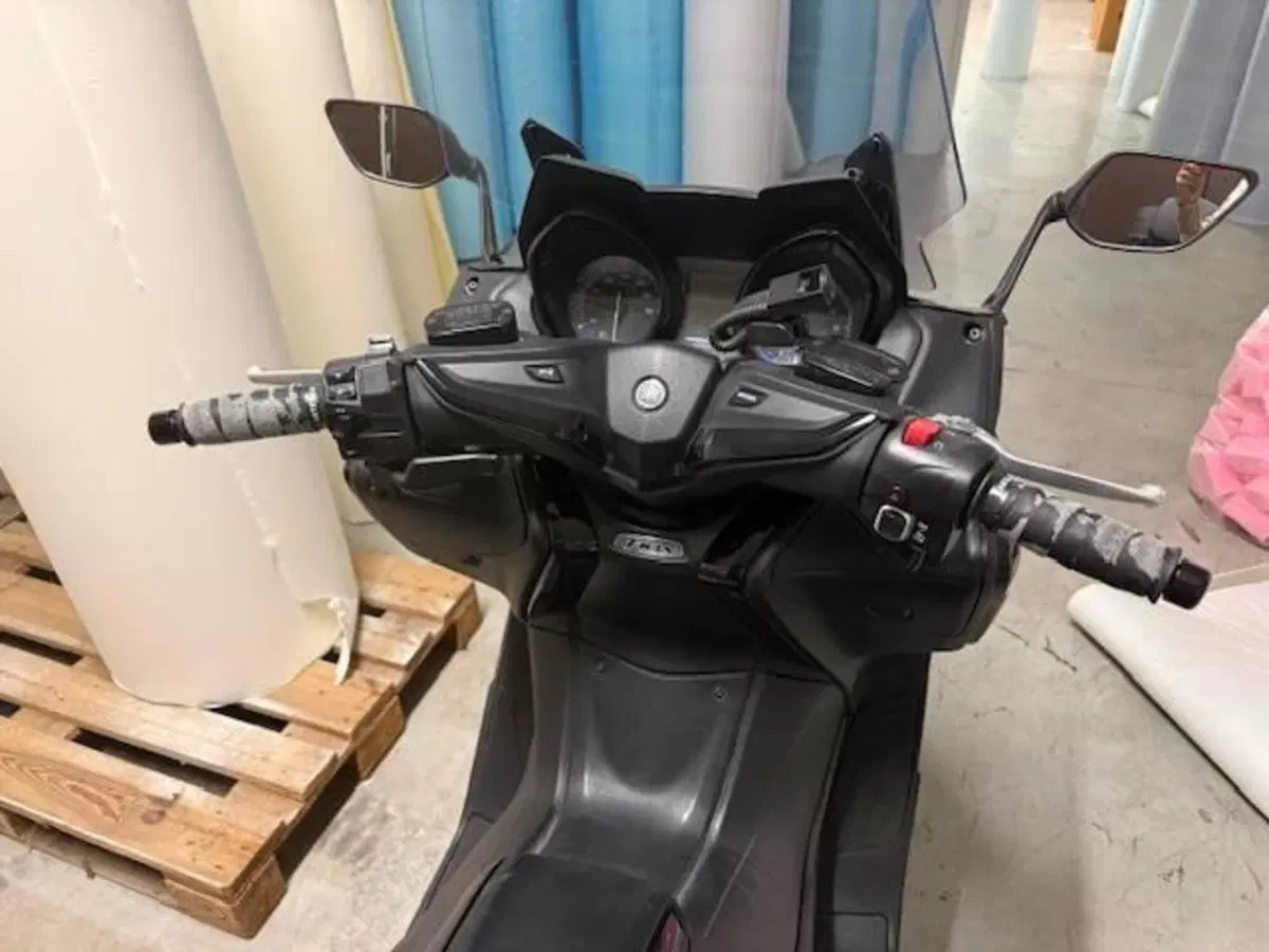 Yamaha T-Max 530 (2017 - 19) (3)