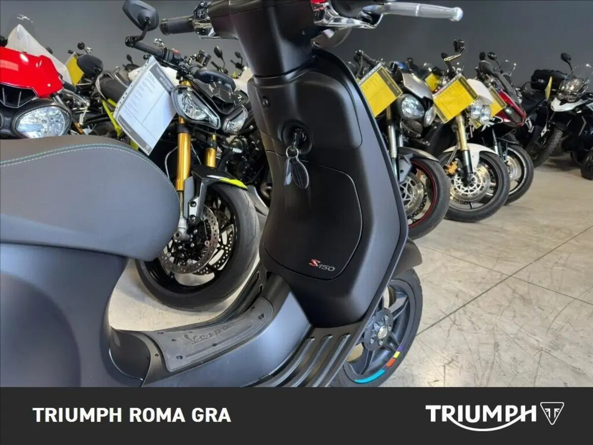 Vespa Primavera 150 3V ie Sport ABS (2021 - 22) (12)
