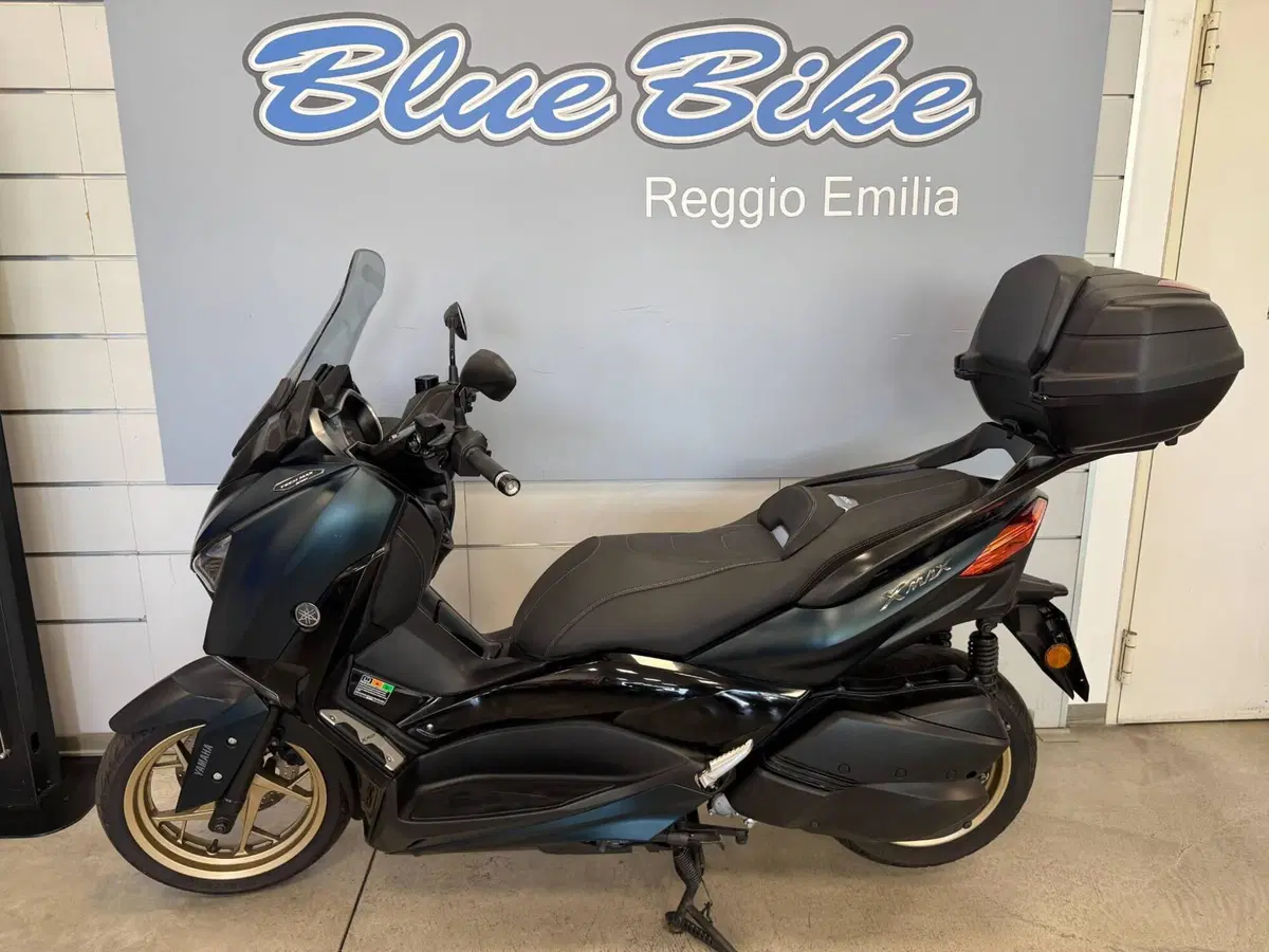 Yamaha X-Max 300 Tech Max (2021 - 24) (2)