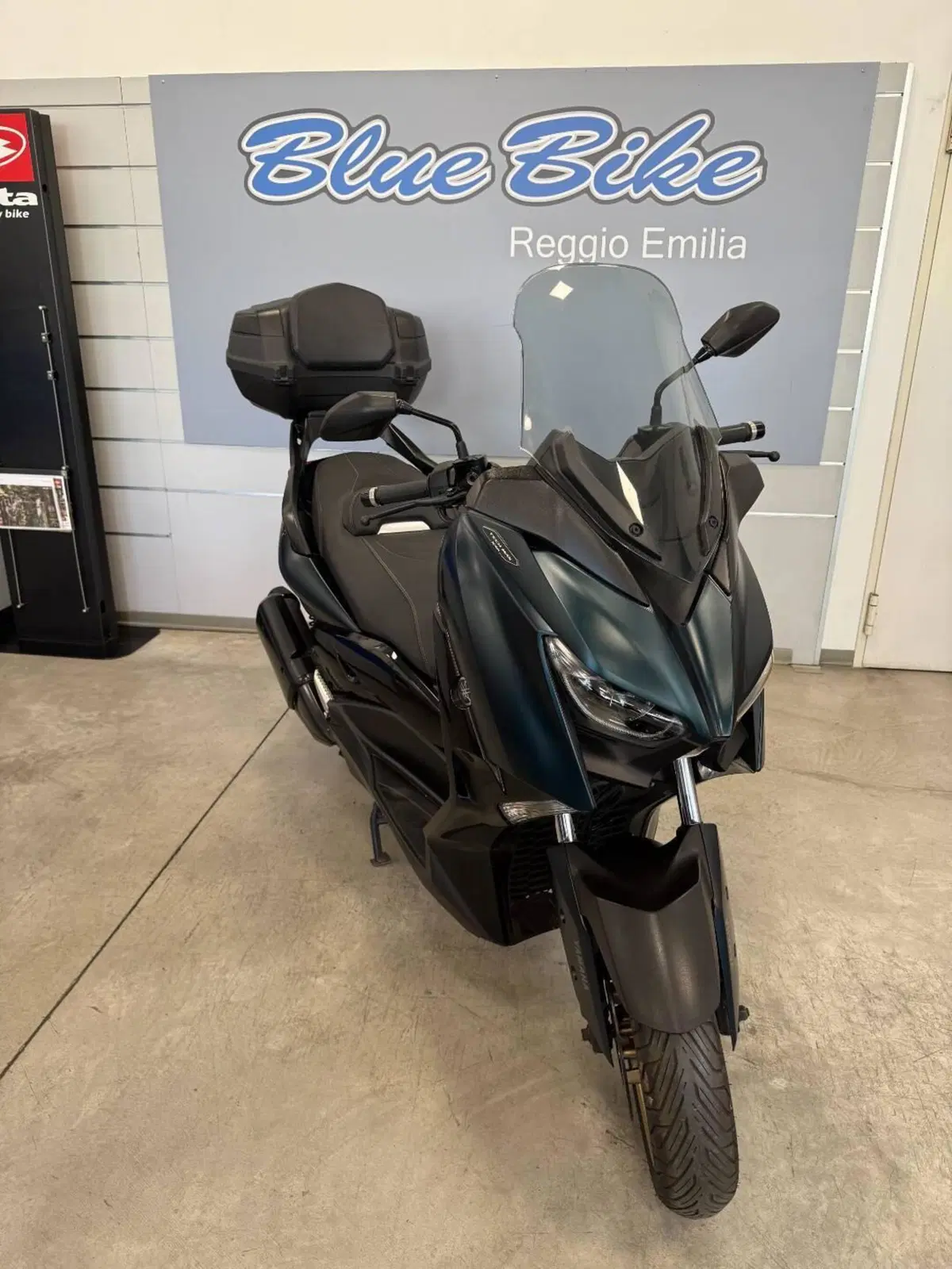 Yamaha X-Max 300 Tech Max (2021 - 24) (3)