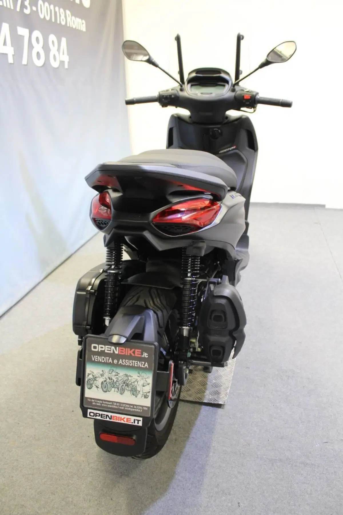 Piaggio Beverly 400 (2025 - 26) (3)