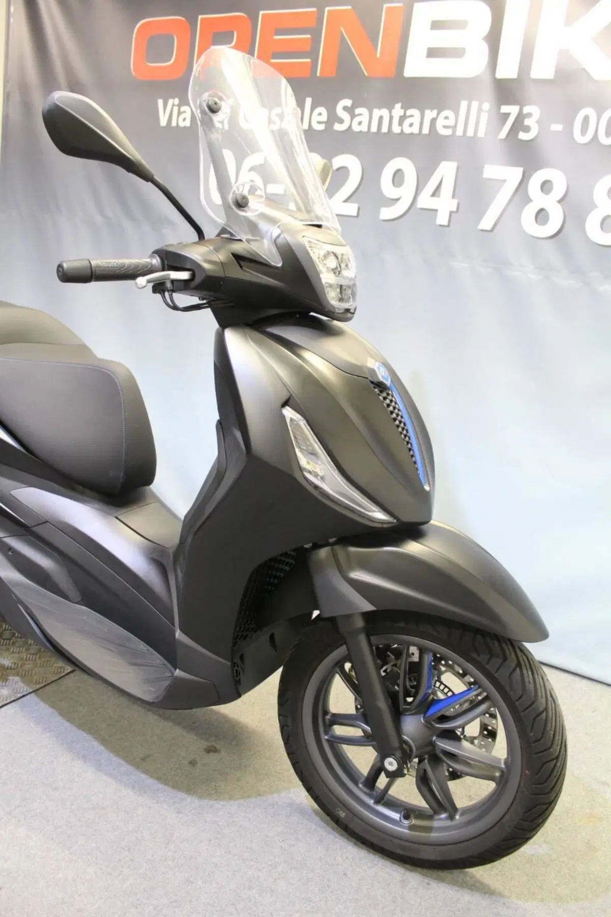 Piaggio Beverly 400 (2025 - 26) (6)