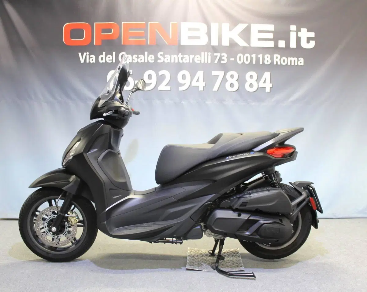 Piaggio Beverly 400 (2025 - 26) (11)