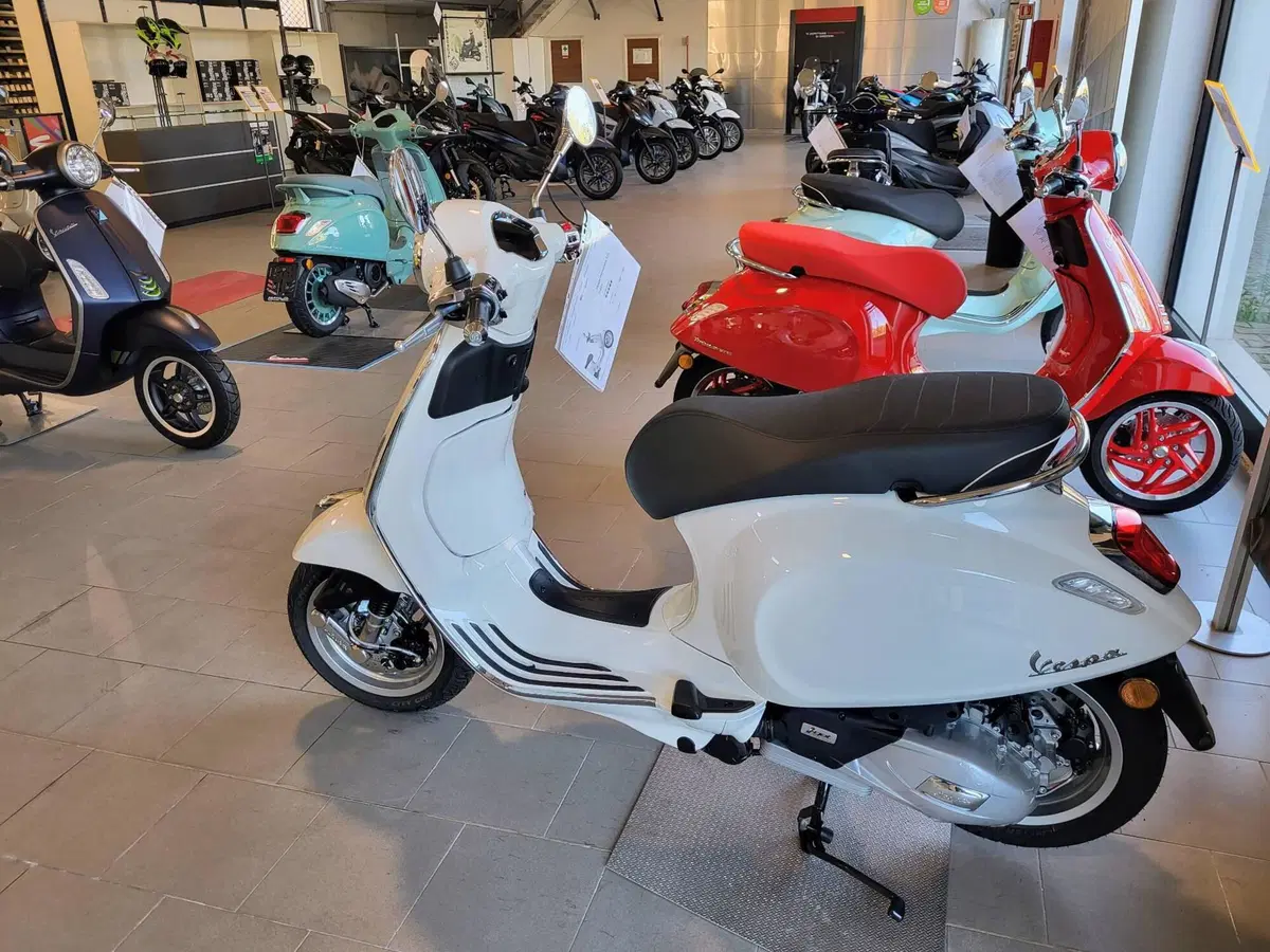 Vespa Primavera 125 (2026) (4)