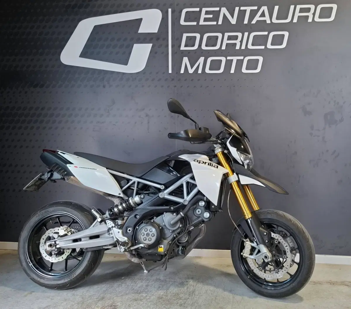 Aprilia Dorsoduro 750 (2009 - 14)