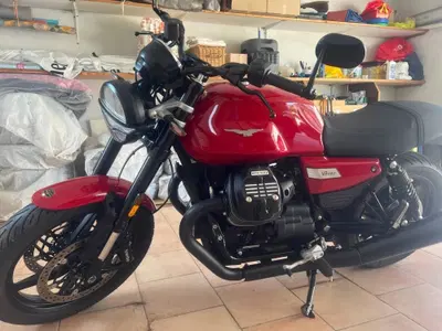 Moto Guzzi V7 Sport (2025 - 26) usata