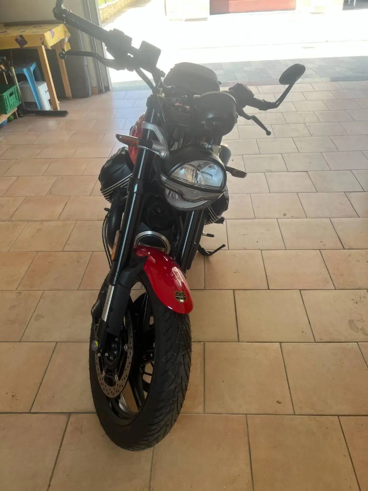 Moto Guzzi V7 Sport (2025 - 26) (3)