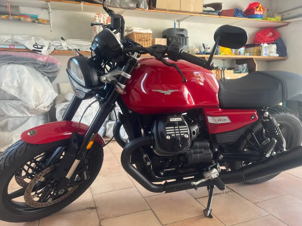 Moto Guzzi V7 Sport (2025 - 26) (5)