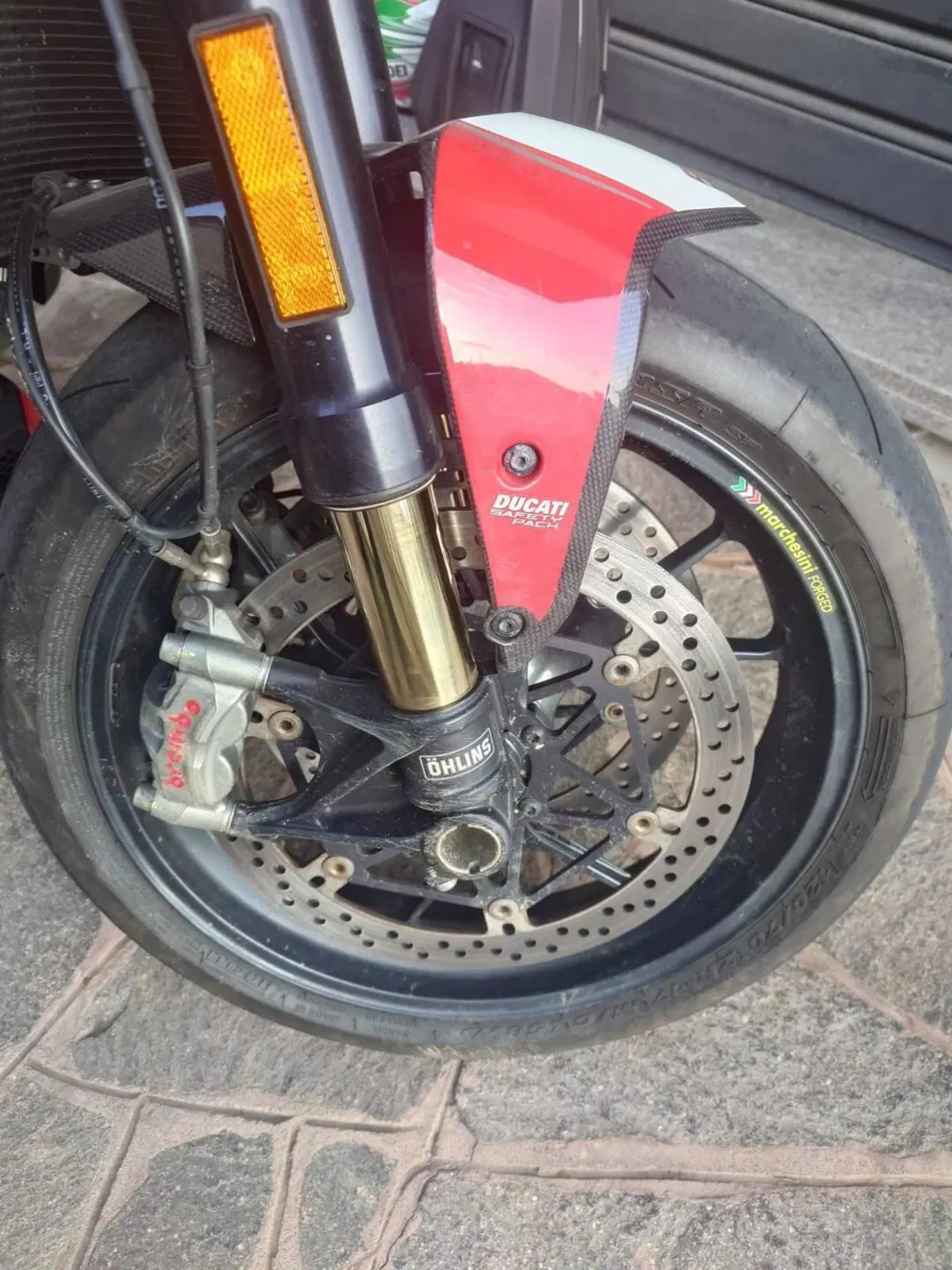 Ducati Monster 1200 R (2016 - 19) (3)