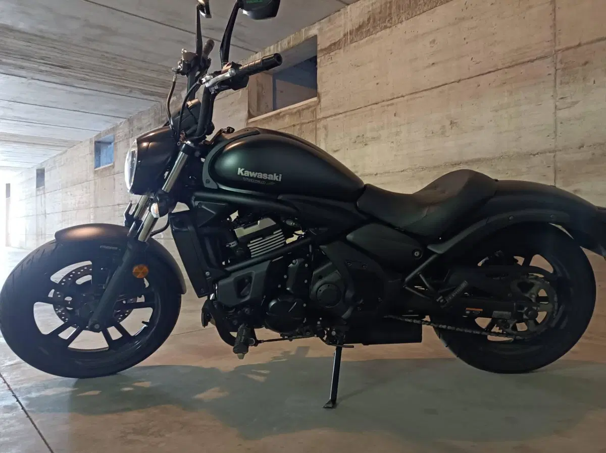 Kawasaki Vulcan S (2021 - 24) (2)
