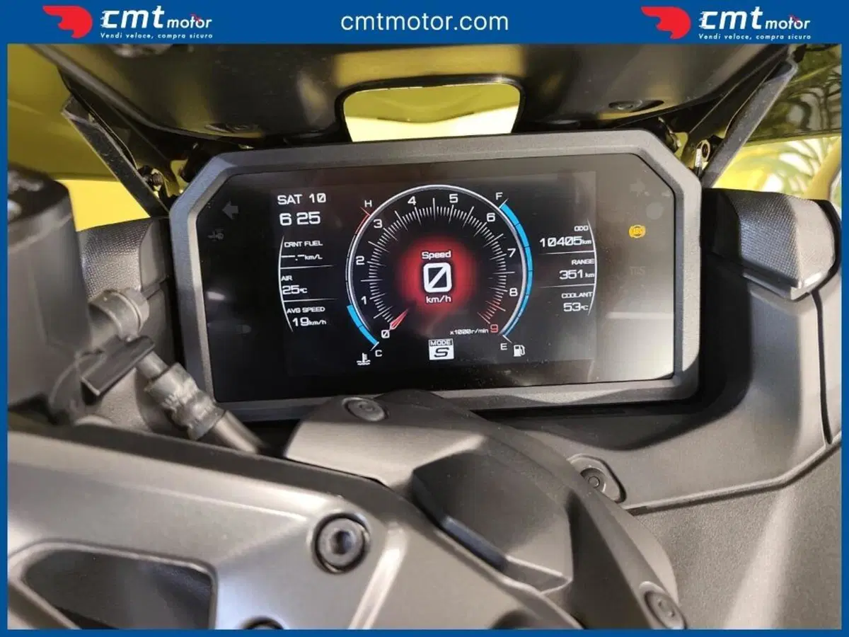 Yamaha T-Max 560 (2022 - 24) (5)
