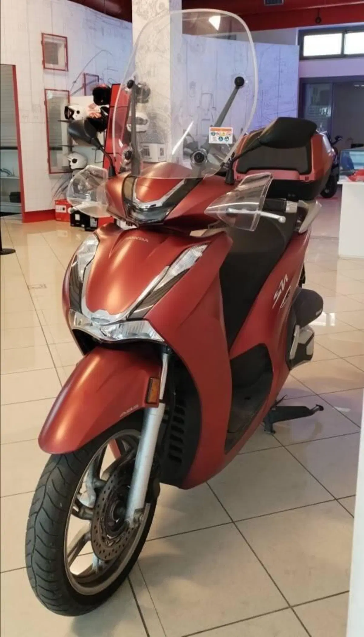 Honda SH 350 (2021 - 24) (4)