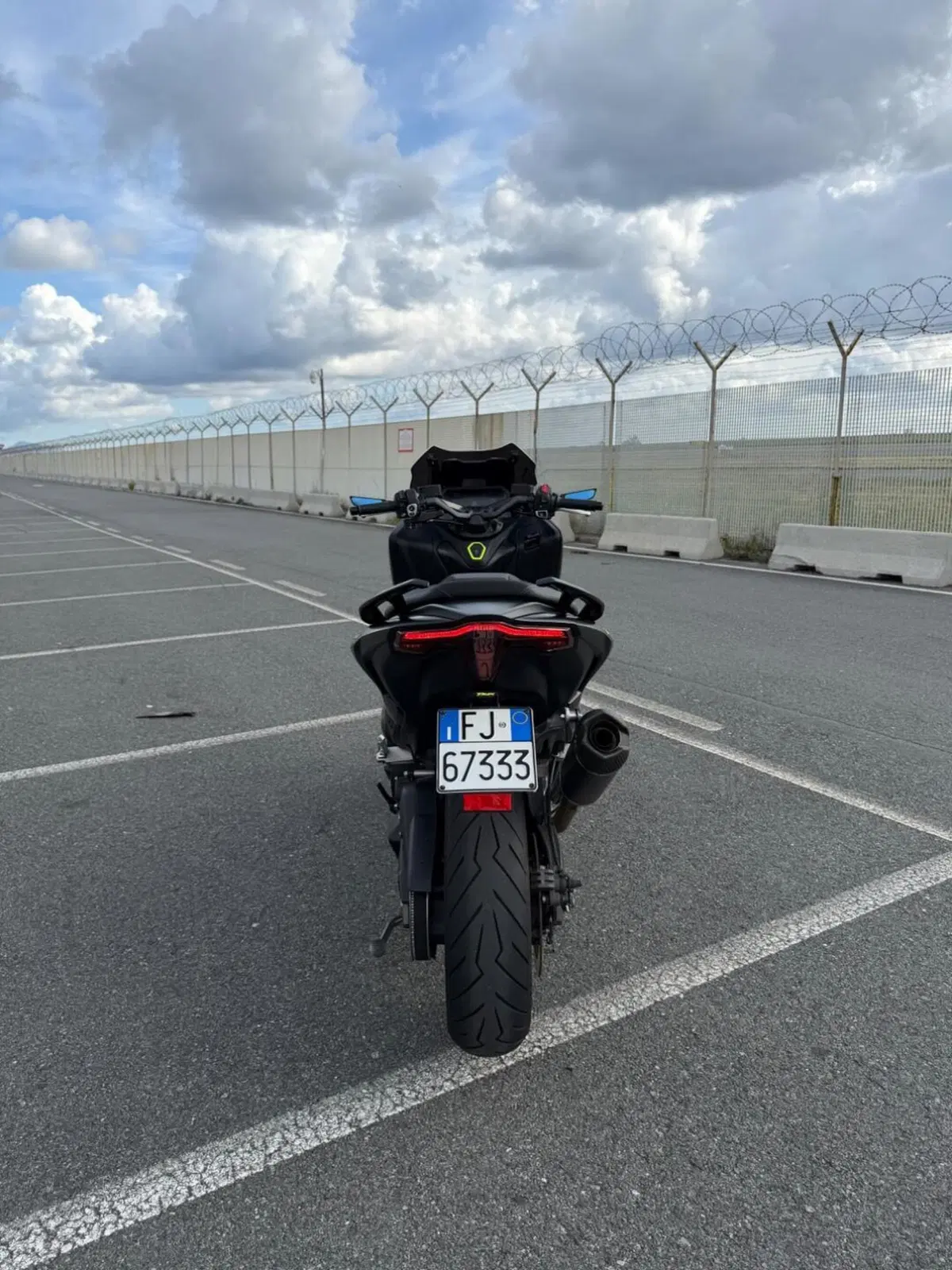 Yamaha T-Max 560 (2022 - 24) (3)