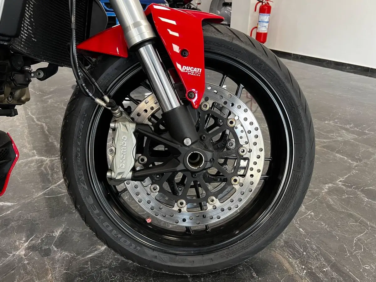 Ducati Monster 1200 (2014 - 16) (15)