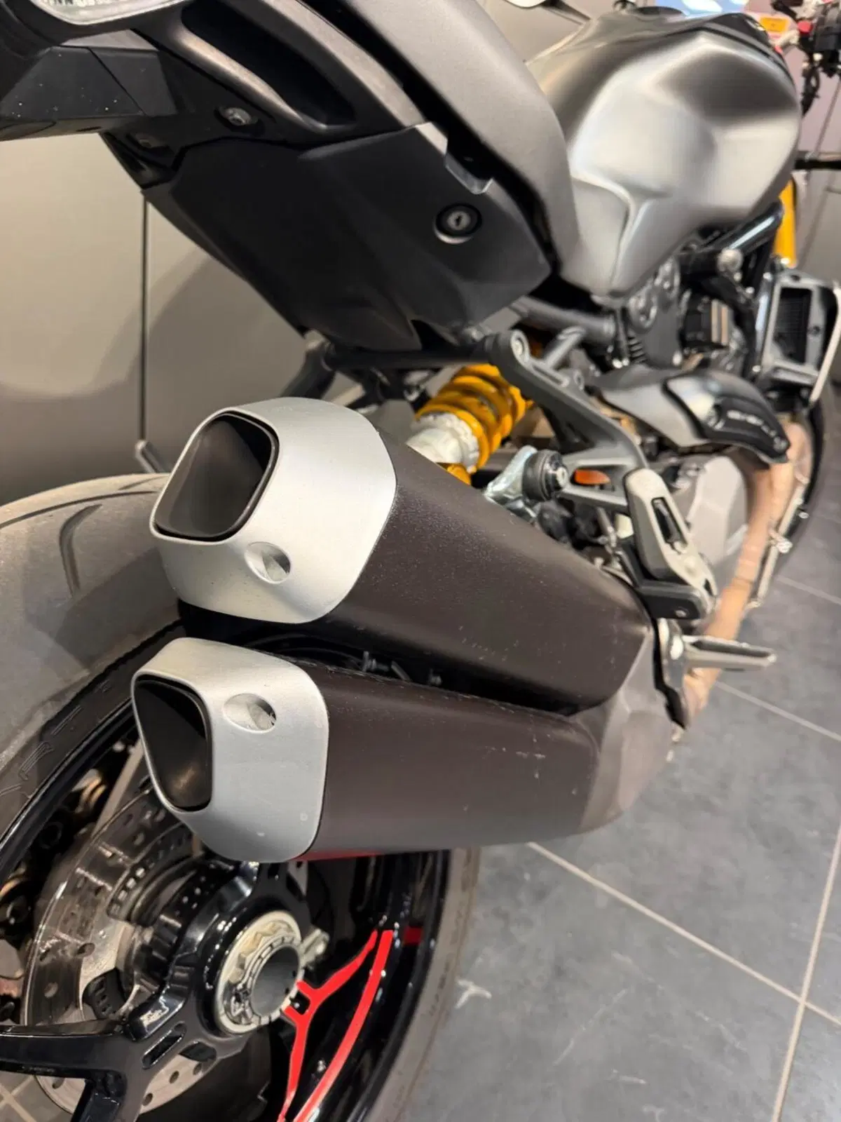 Ducati Monster 1200 S (2017 - 21) (12)