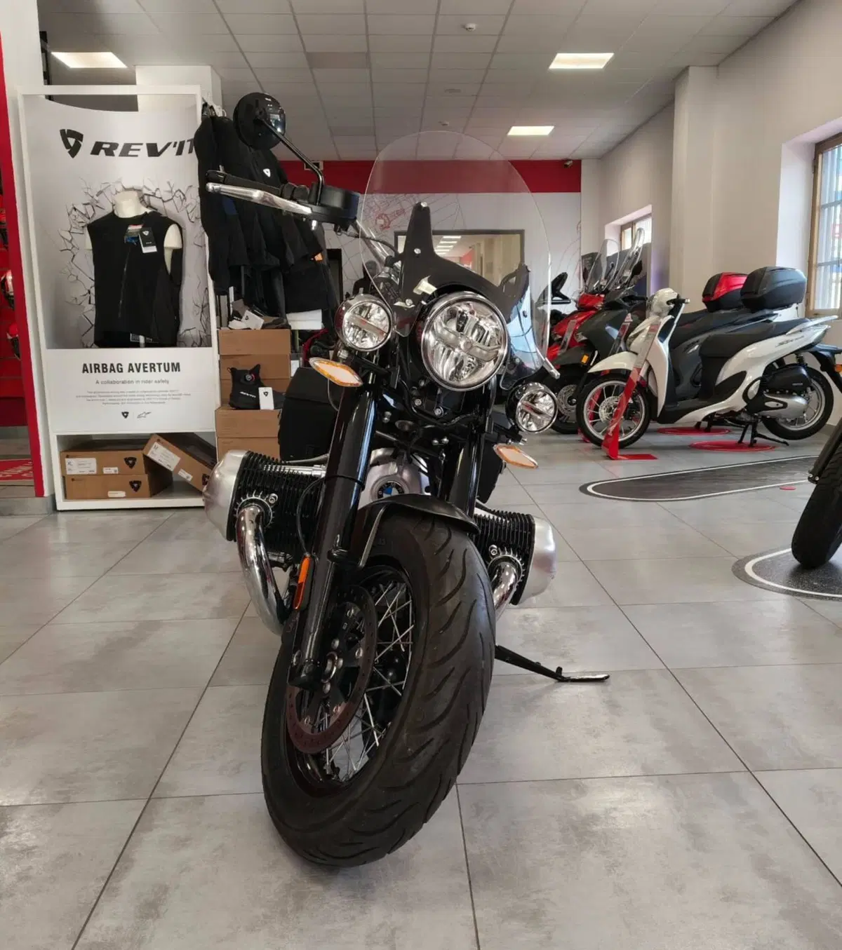 Bmw R 18 Classic (2025 - 26) (2)