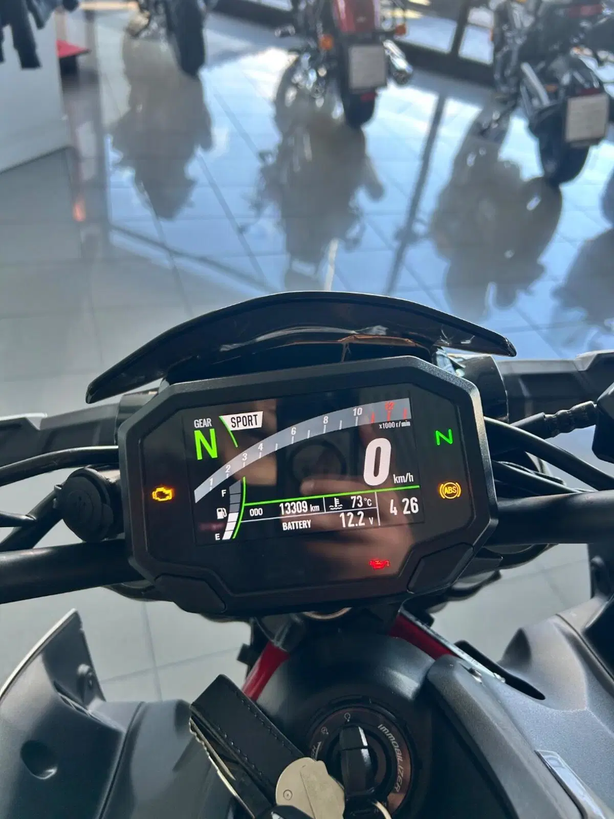 Kawasaki Z 900 (2021 - 24) (5)
