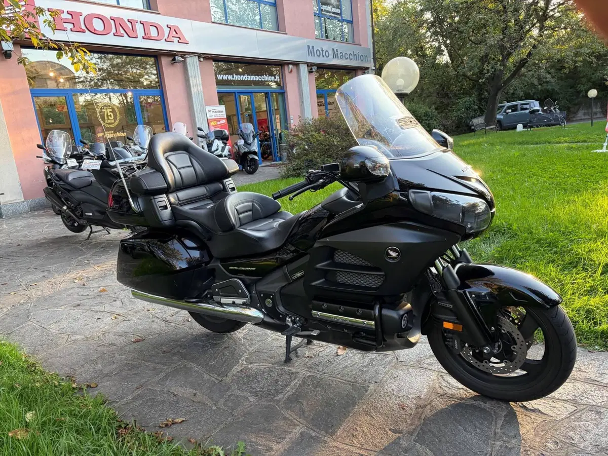 Honda GL 1800 Gold Wing (2012 - 17) (4)