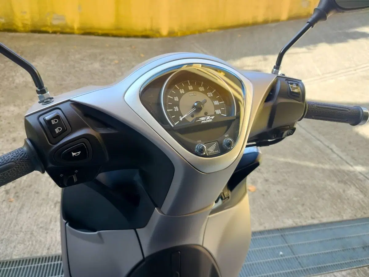 Honda SH 125 Mode (2021 - 23) (7)