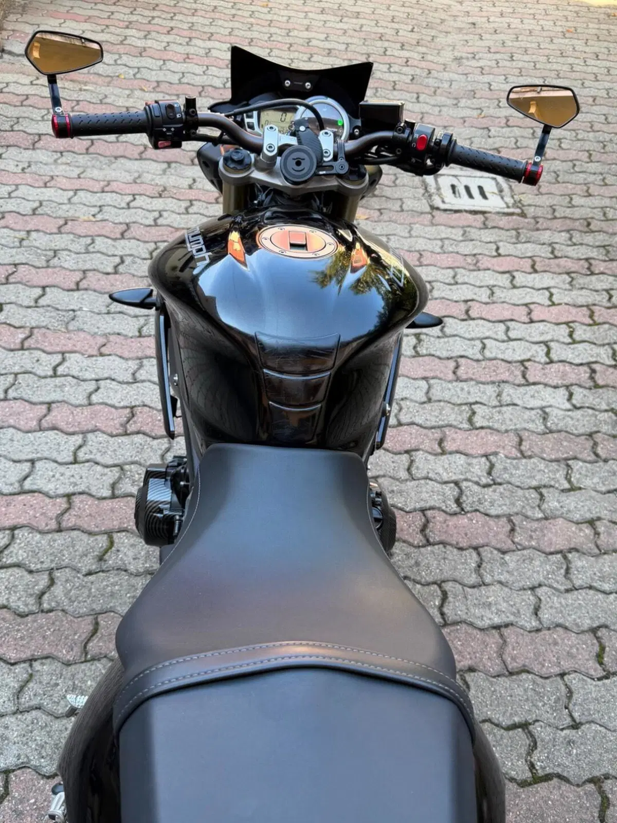 Triumph Street Triple (2013) (8)