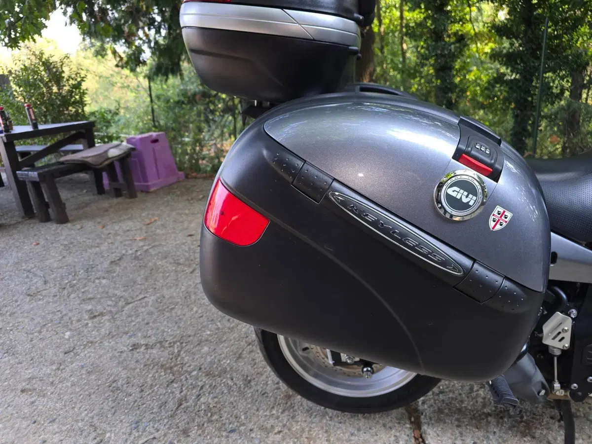 Suzuki V-Strom 650 Traveller ABS (2008 - 11) (12)