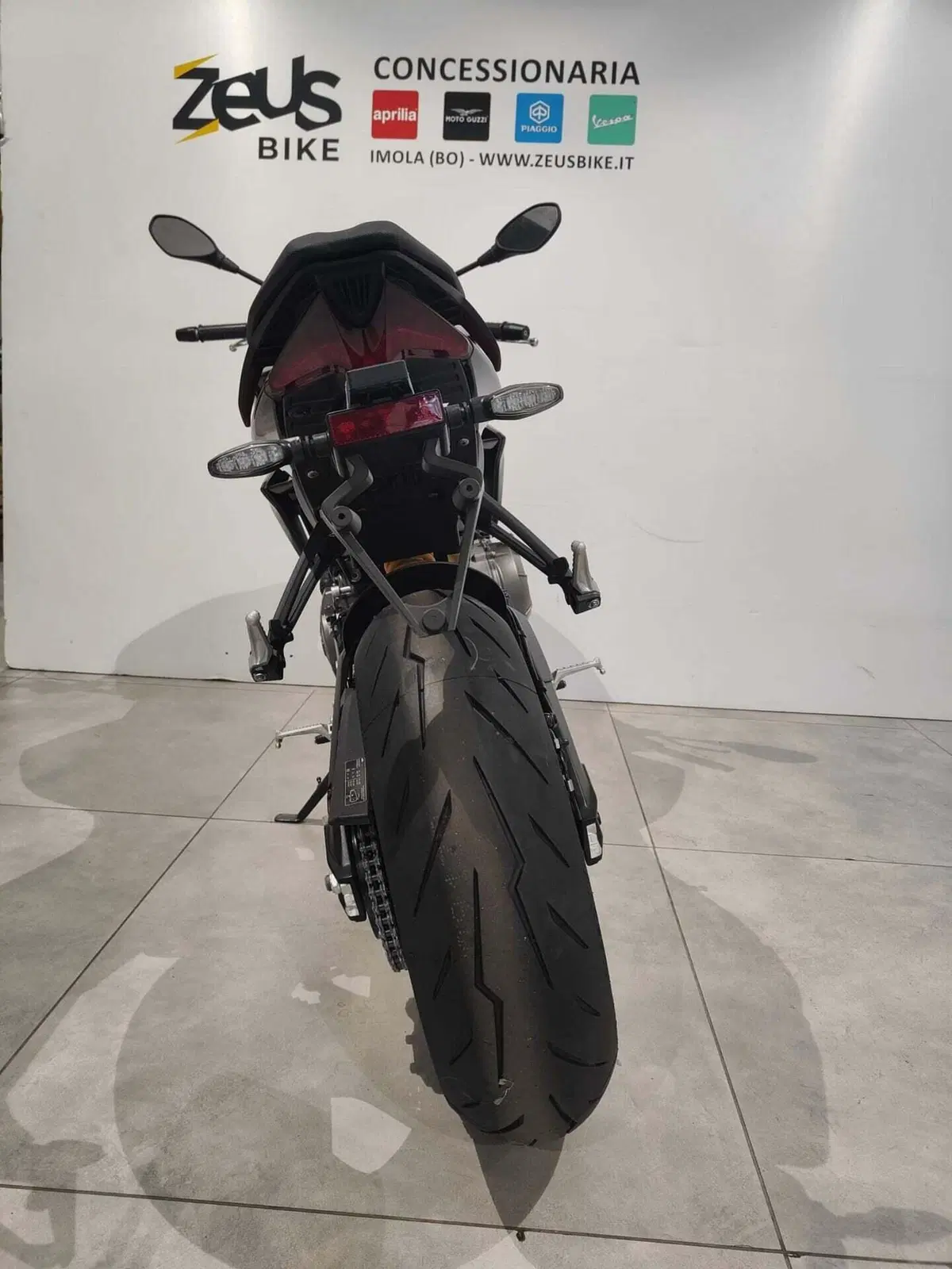 Aprilia Tuono 660 Factory (2025 - 26) (2)