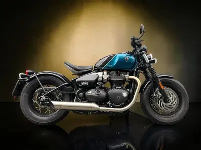 Triumph Bonneville Bobber 1200 (2026) usata