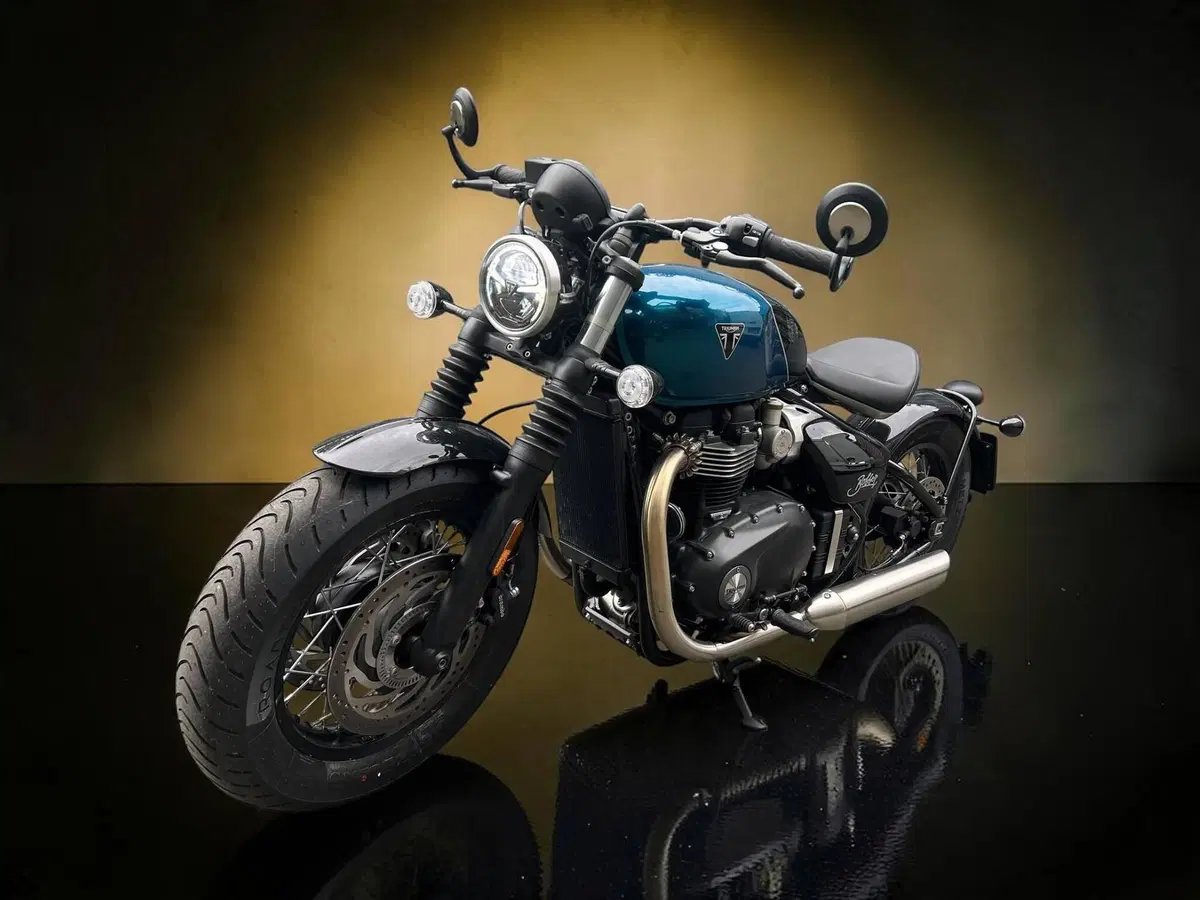 Triumph Bonneville Bobber 1200 (2026) (3)