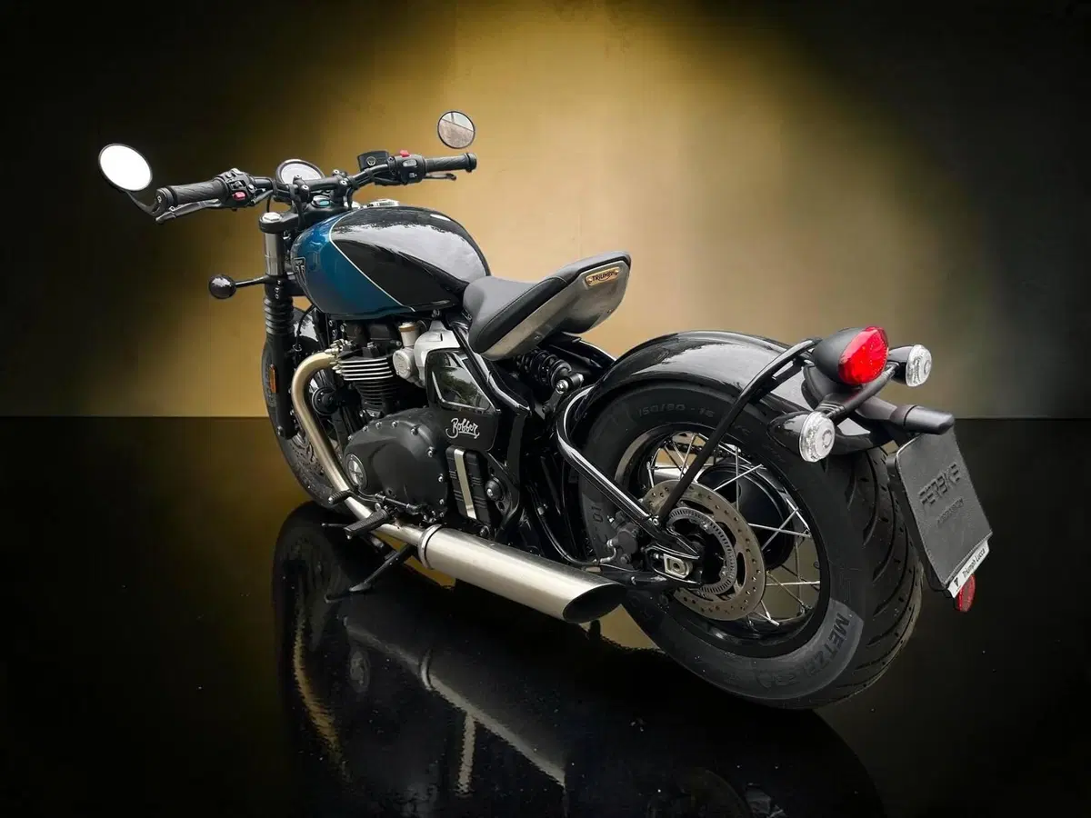 Triumph Bonneville Bobber 1200 (2026) (5)