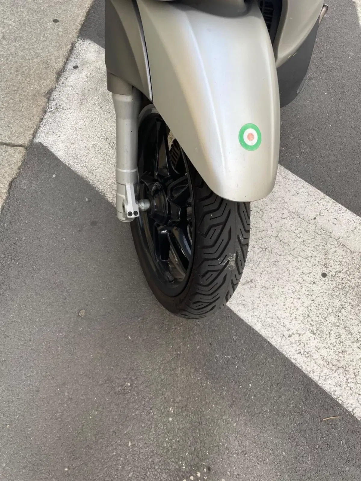 Piaggio Beverly 350 SportTouring ie (2011 - 15) (2)