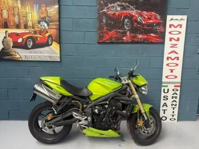 Triumph Street Triple (2007 - 12) usata