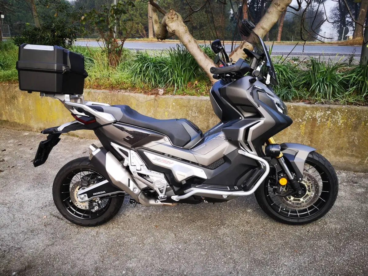 Honda X-ADV 750 Travel Edition (2017) (3)