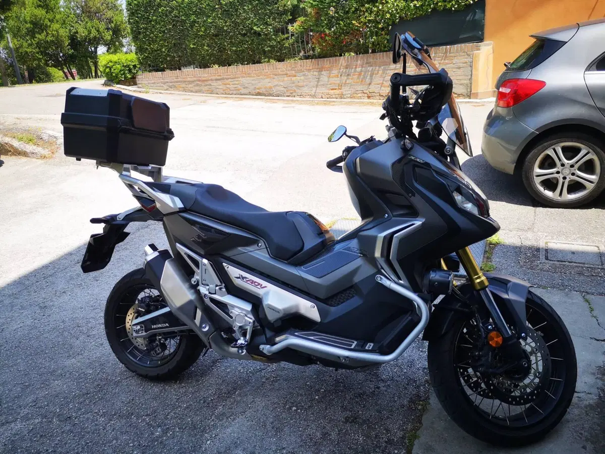 Honda X-ADV 750 Travel Edition (2017) (5)