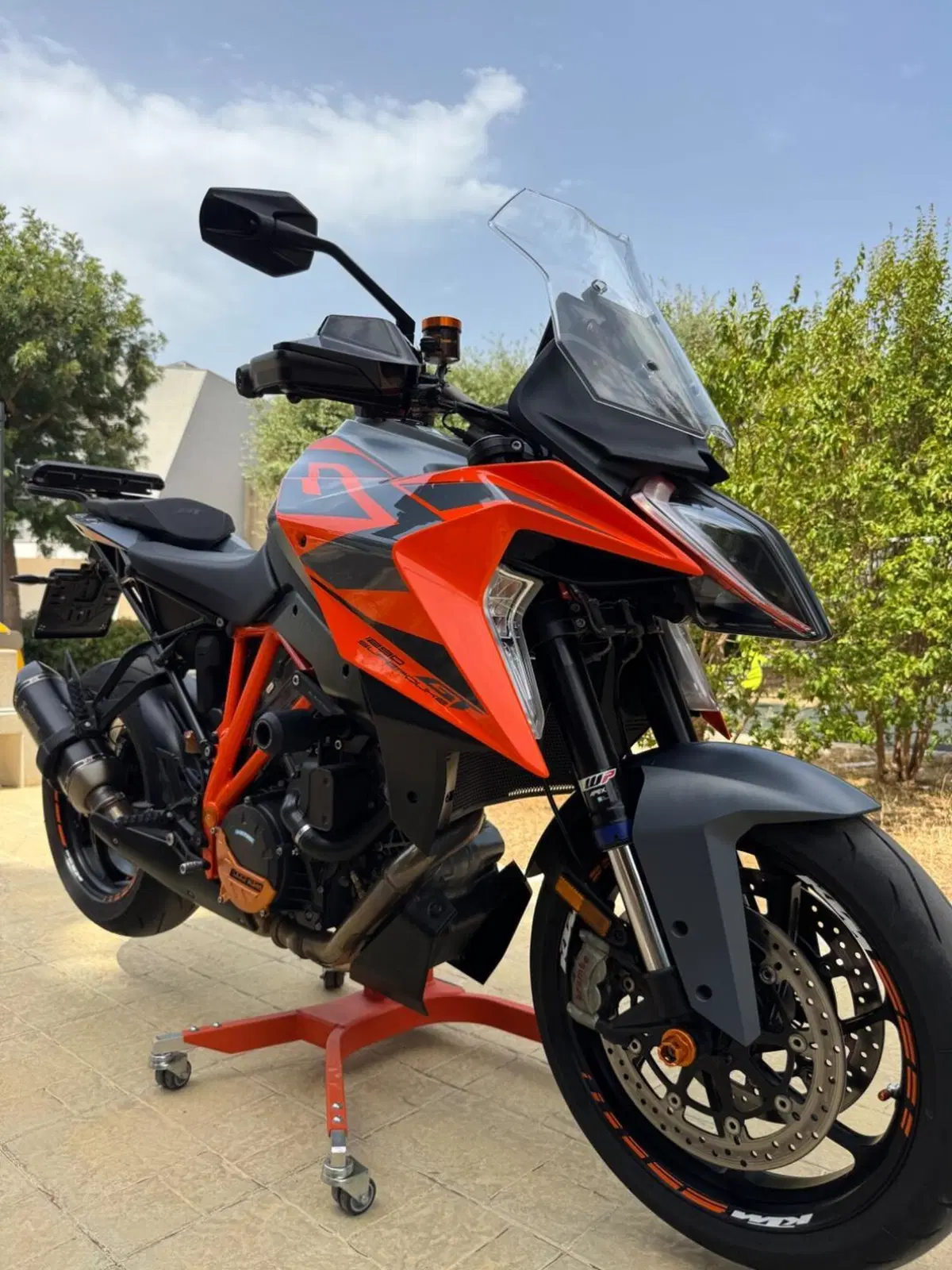 KTM 1290 Super Duke GT (2021 - 25) (2)