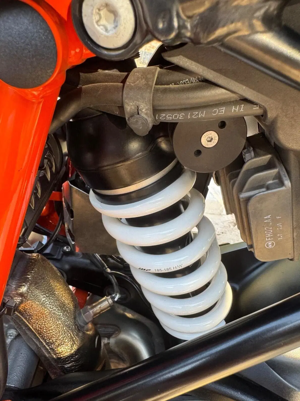 KTM 1290 Super Duke GT (2021 - 25) (9)