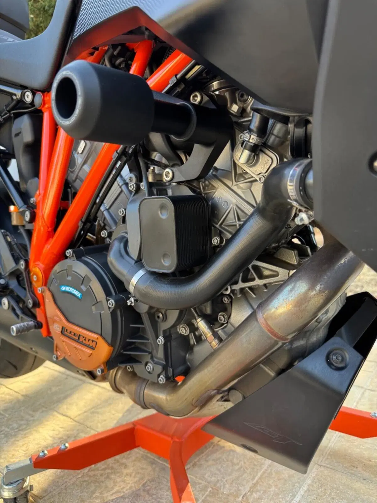 KTM 1290 Super Duke GT (2021 - 25) (12)