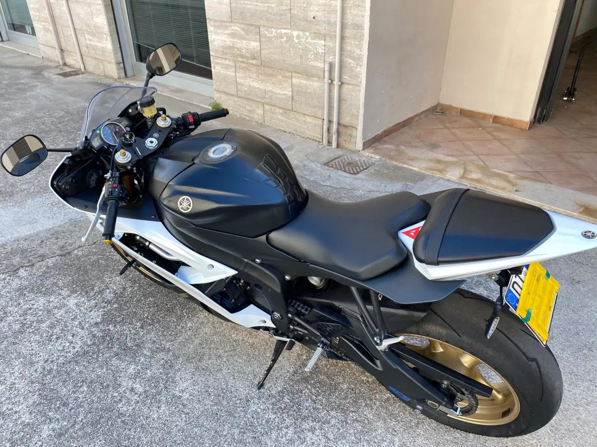 Yamaha YZF R6 (2010 - 16) (3)