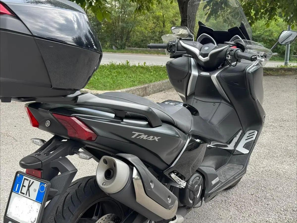 Yamaha T-Max 530 DX (2017 - 19) (9)