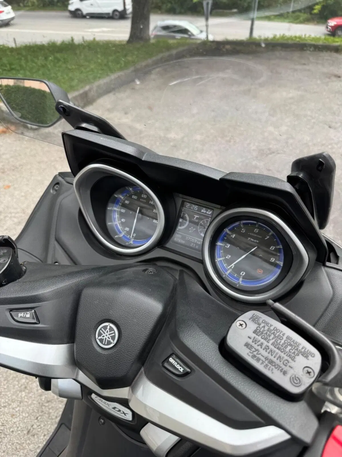 Yamaha T-Max 530 DX (2017 - 19) (11)
