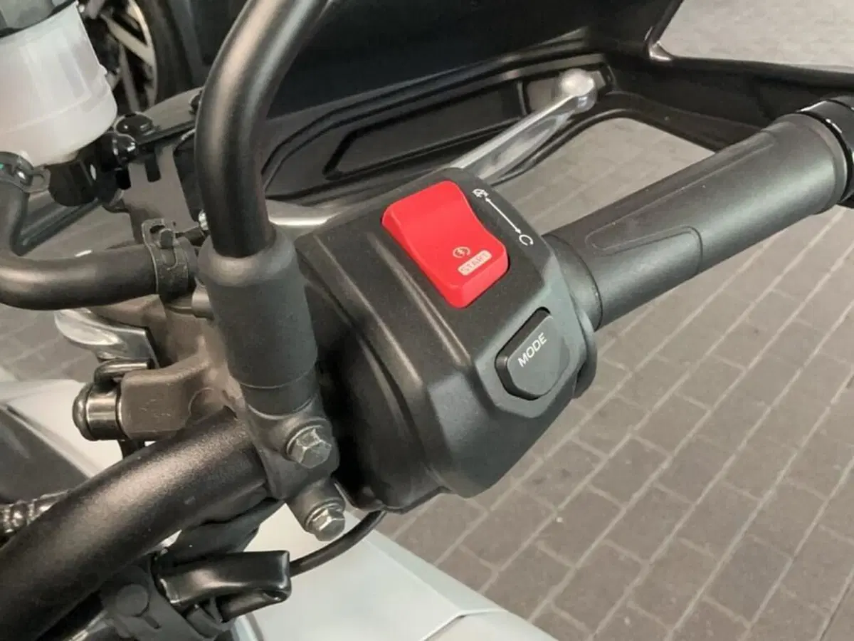 Yamaha Tracer 9 GT (2025 - 26) (11)