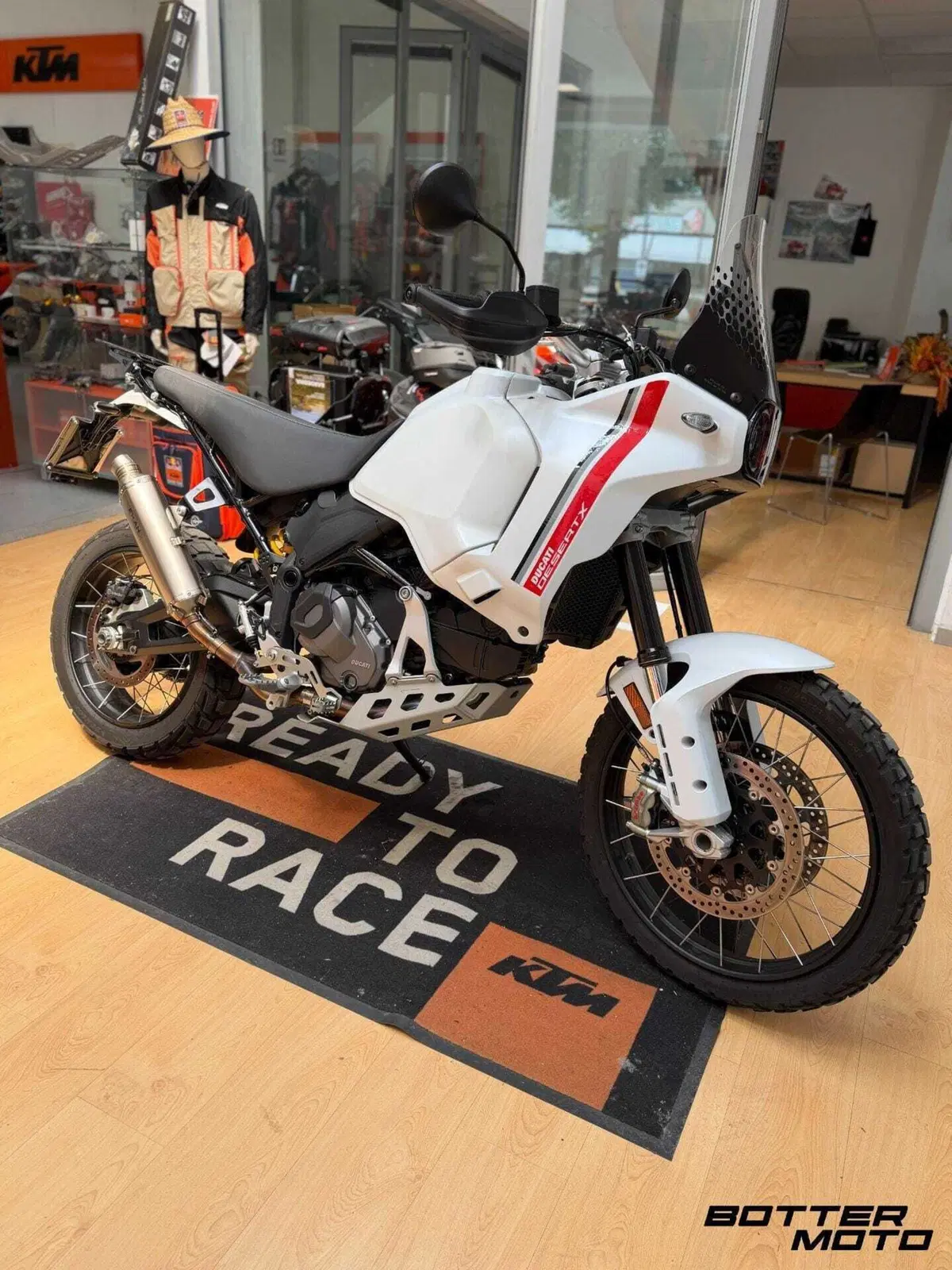 Ducati DesertX (2022 - 25)
