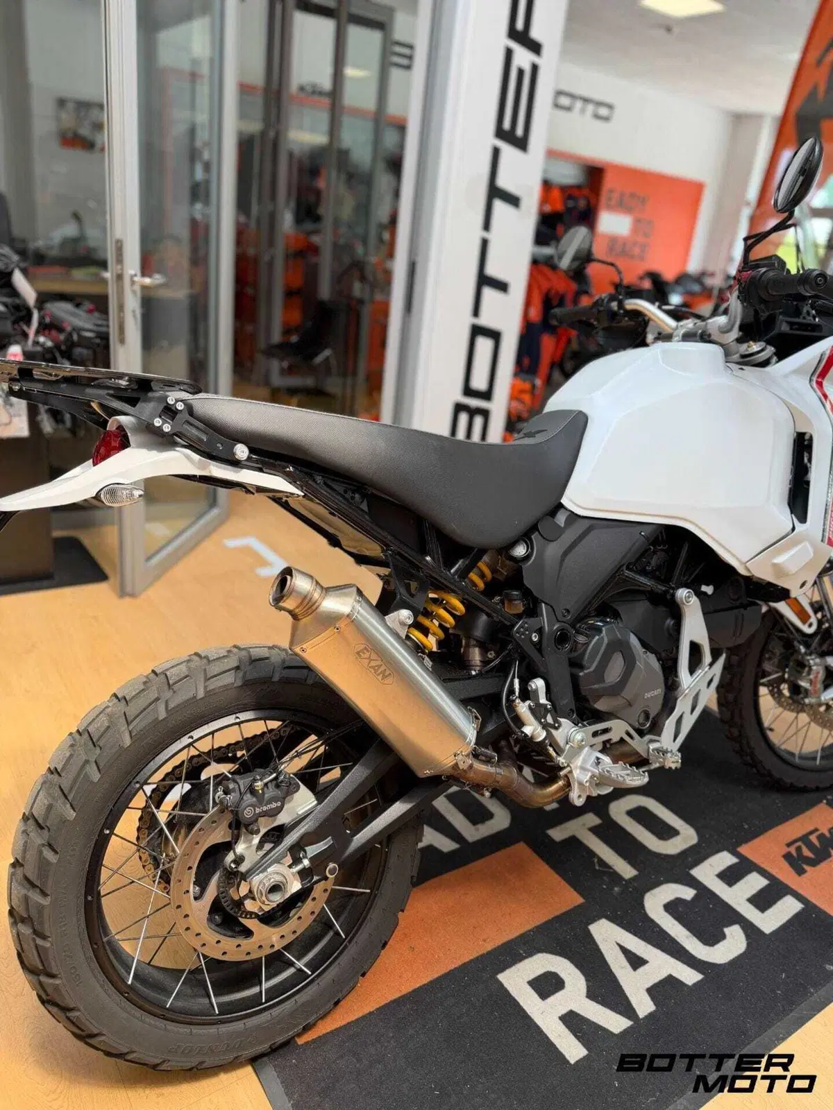Ducati DesertX (2022 - 25) (2)