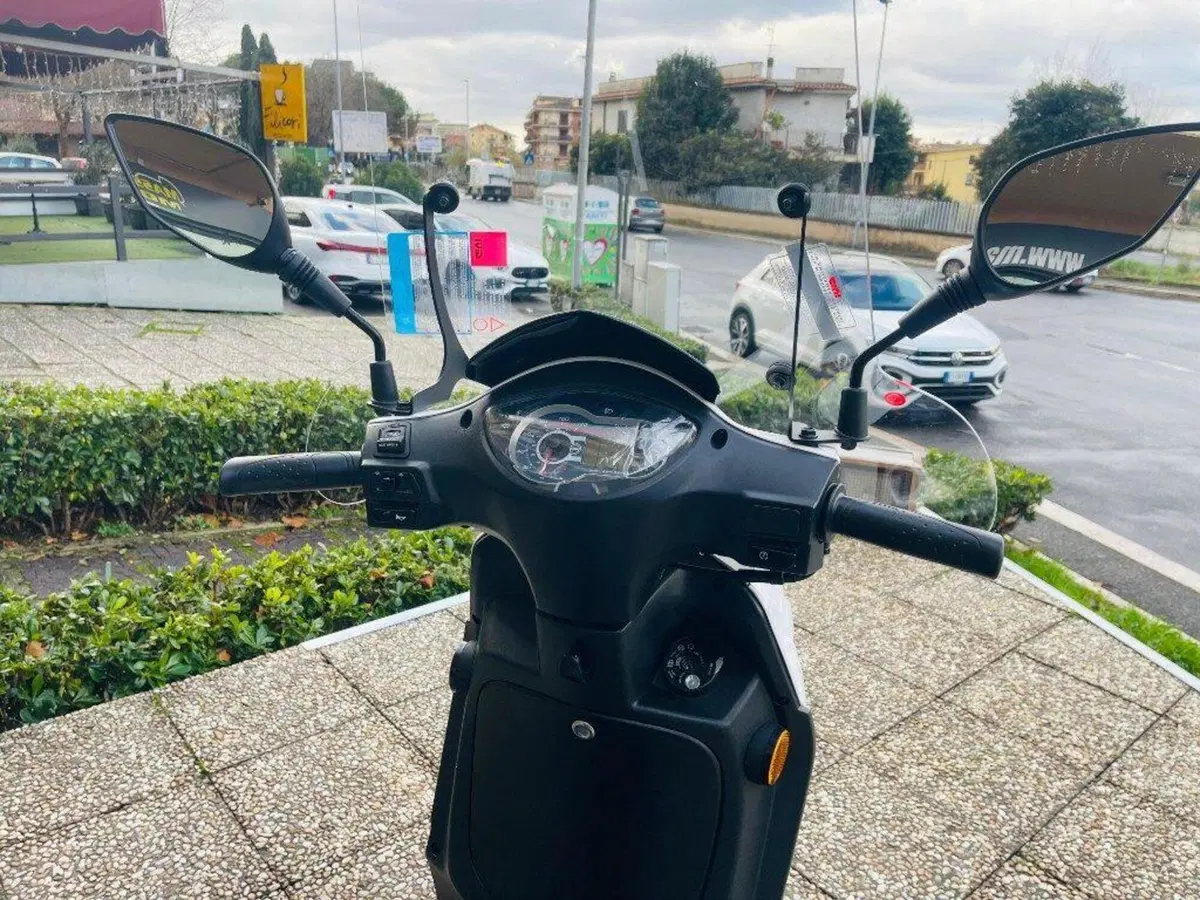 Sym Symphony 125 SR (2025) (4)
