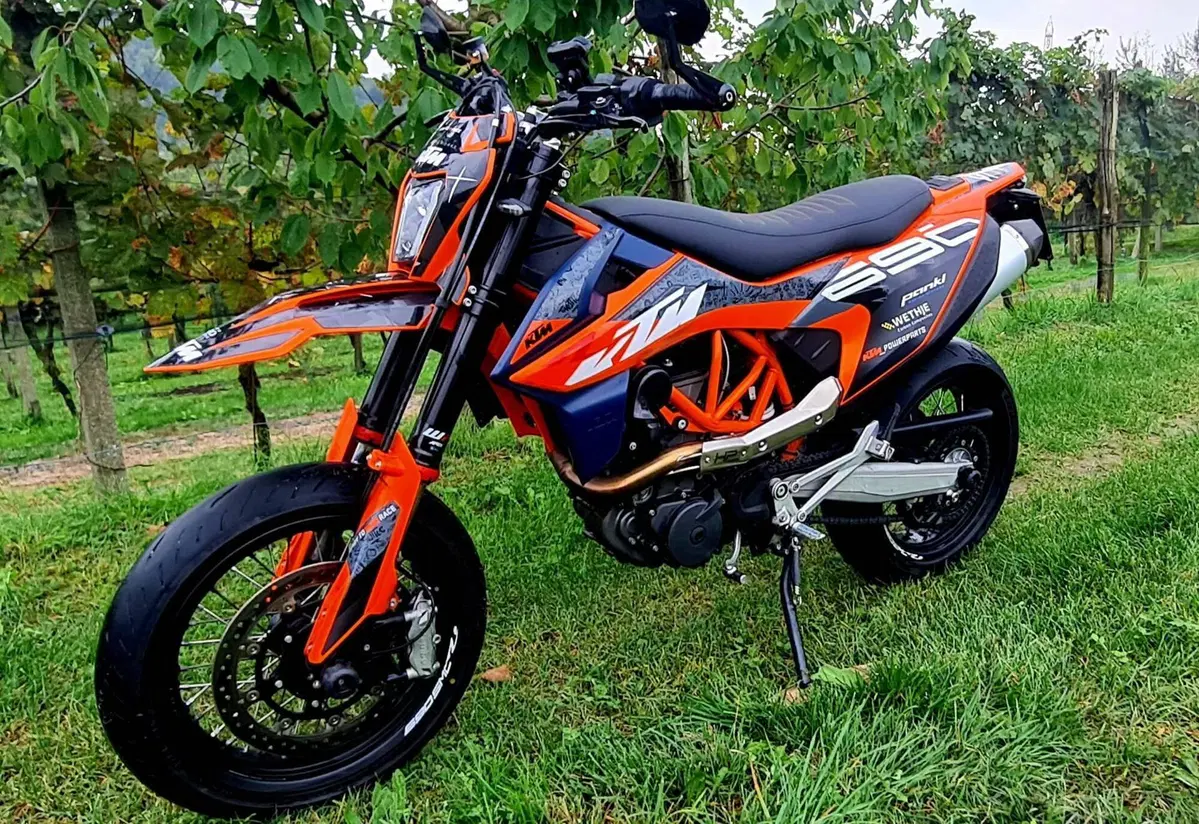 KTM 690 SMC R (2023 - 25) (3)