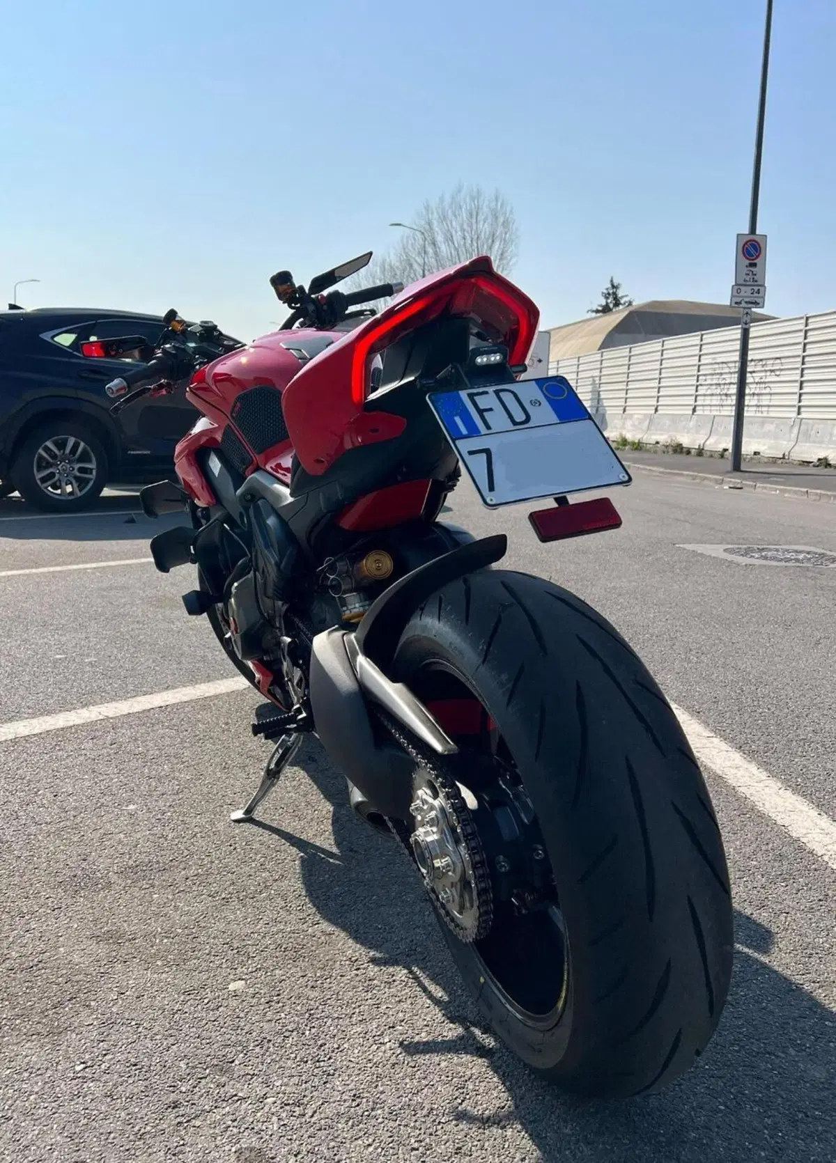 Ducati Streetfighter V4 S (2023 - 24) (8)
